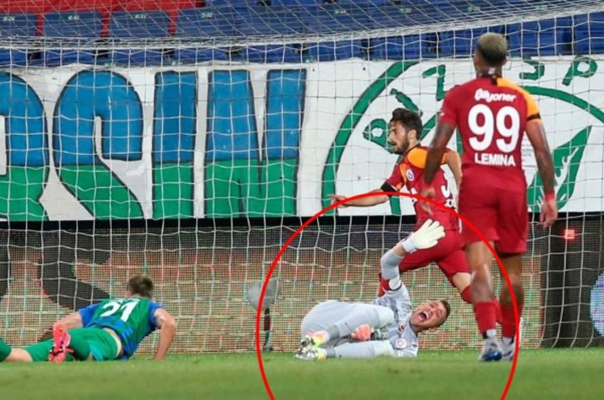 ¡Terrible! Galatasaray confirma que Fernando Muslera sufre una doble fractura de tibia y peroné