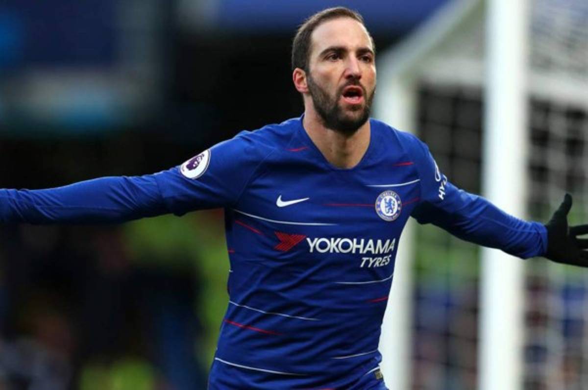 Chelsea hace oficial la salida de Higuaín y el argentino jugará en la Juventus