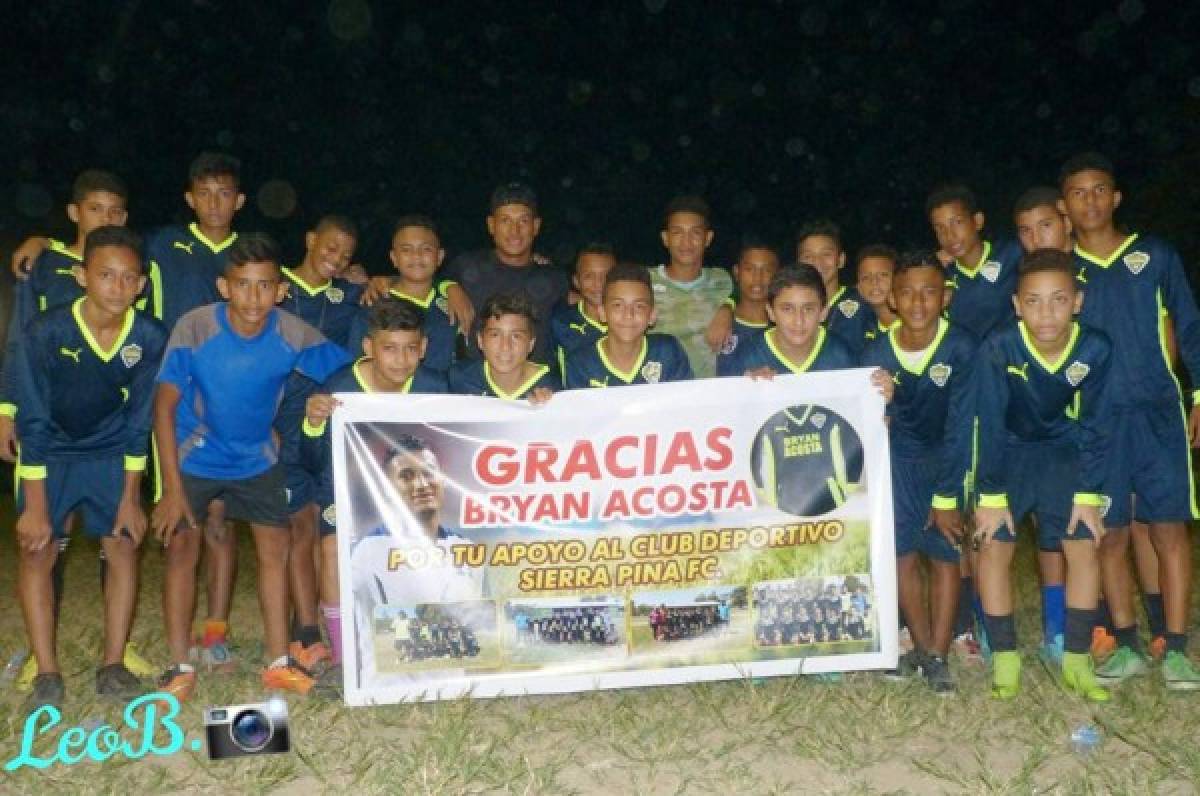 Bryan Acosta se proyecta con Academia de fútbol en La Ceiba