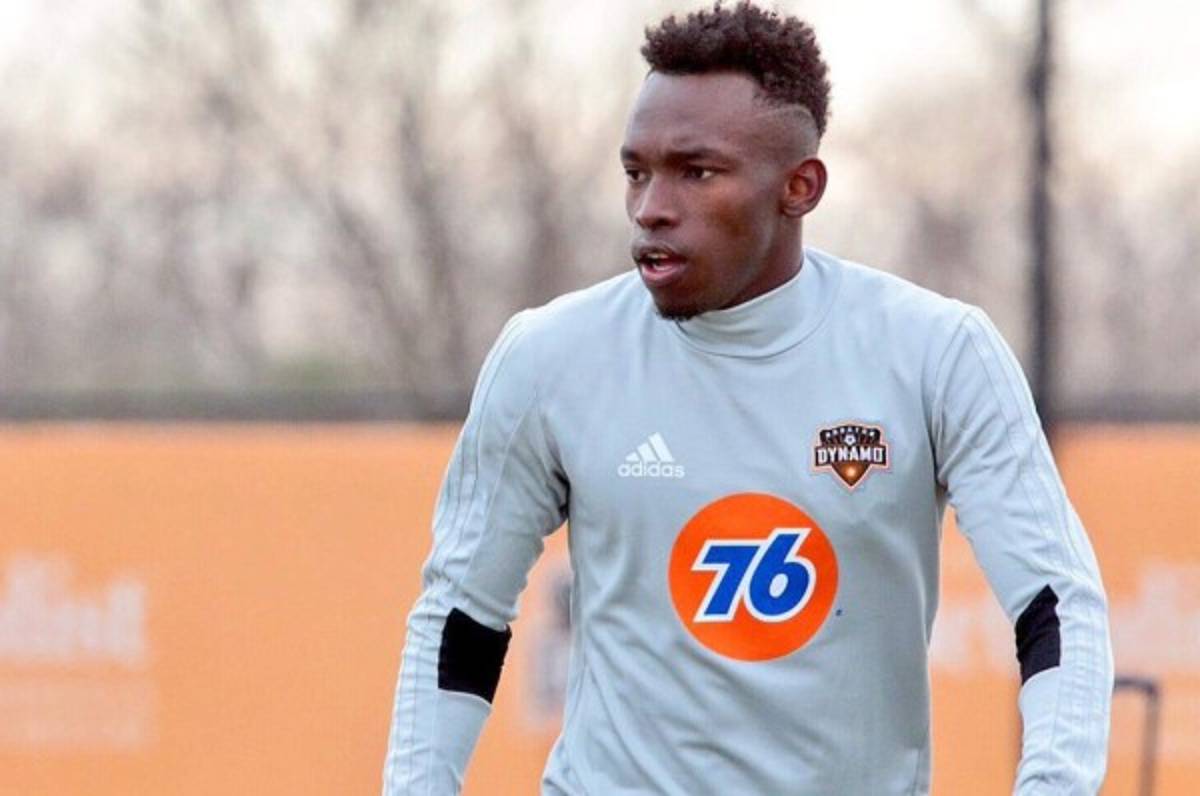 Alberth Elis: 'Siempre estamos disponibles para la Selección, pero Houston decide'