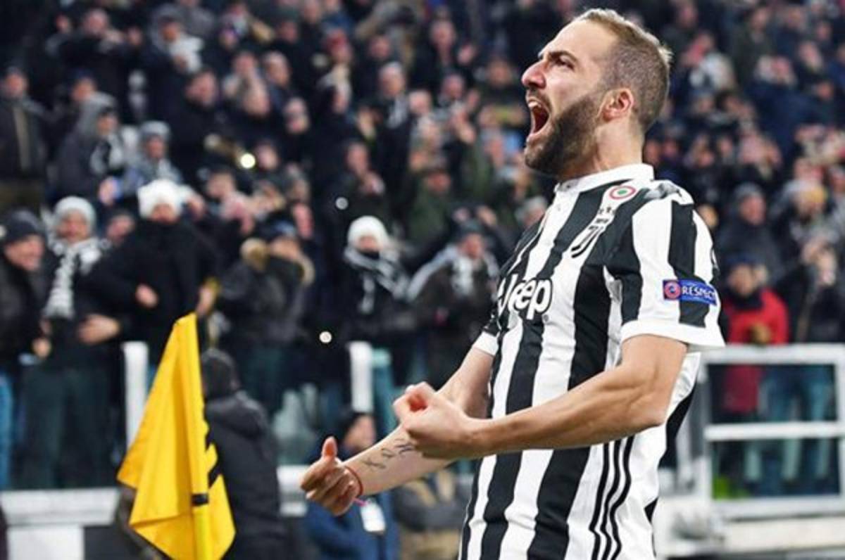 Higuaín explota tras las críticas: ''Qué fácil es hablar desde el sillón de la casa''