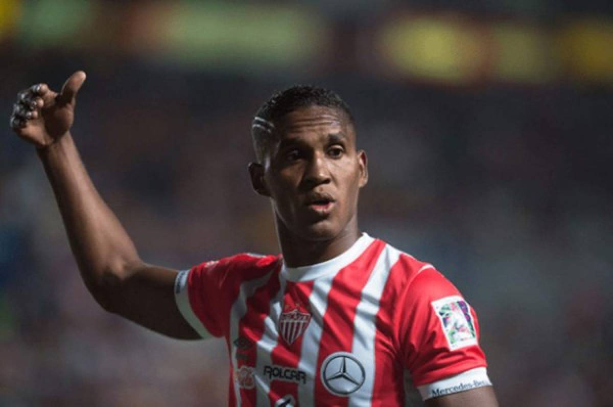 El gran gesto del Necaxa de México con Brayan Beckeles por su cumpleaños