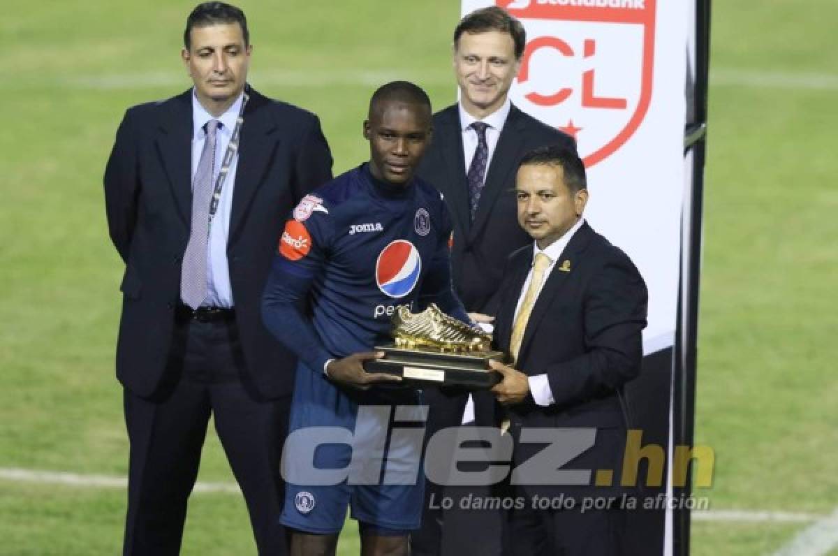 Rubilio Castillo se queda con el liderato de goleo de la Liga Concacaf