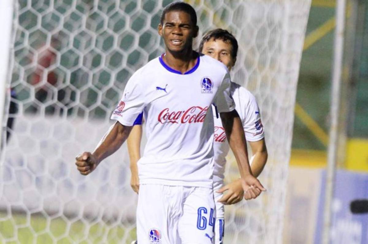 ¡Vaya lujo! Este sería el otro 11 titular de Pedro Troglio en el Olimpia