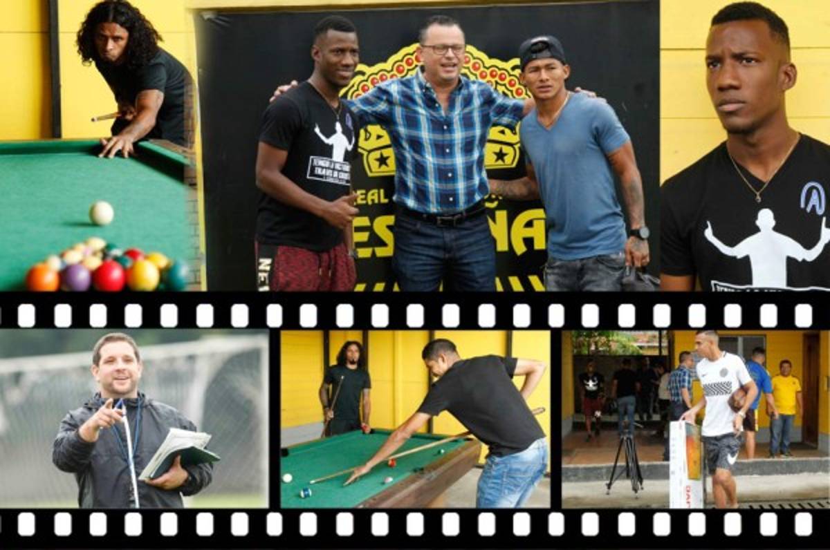 Entre regalos, jugando billar y muchas sonrisa se entrenó el Real España