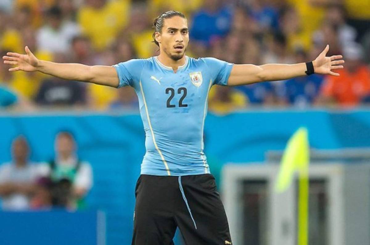 Tabárez confía en la vuelta de Cáceres a la selección para enfrentar a Brasil