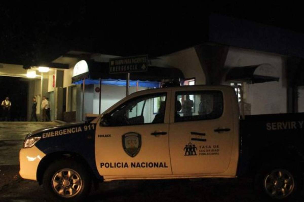 Atacan a balazos y hieren a directivo del Real España cuando llegaba a su casa