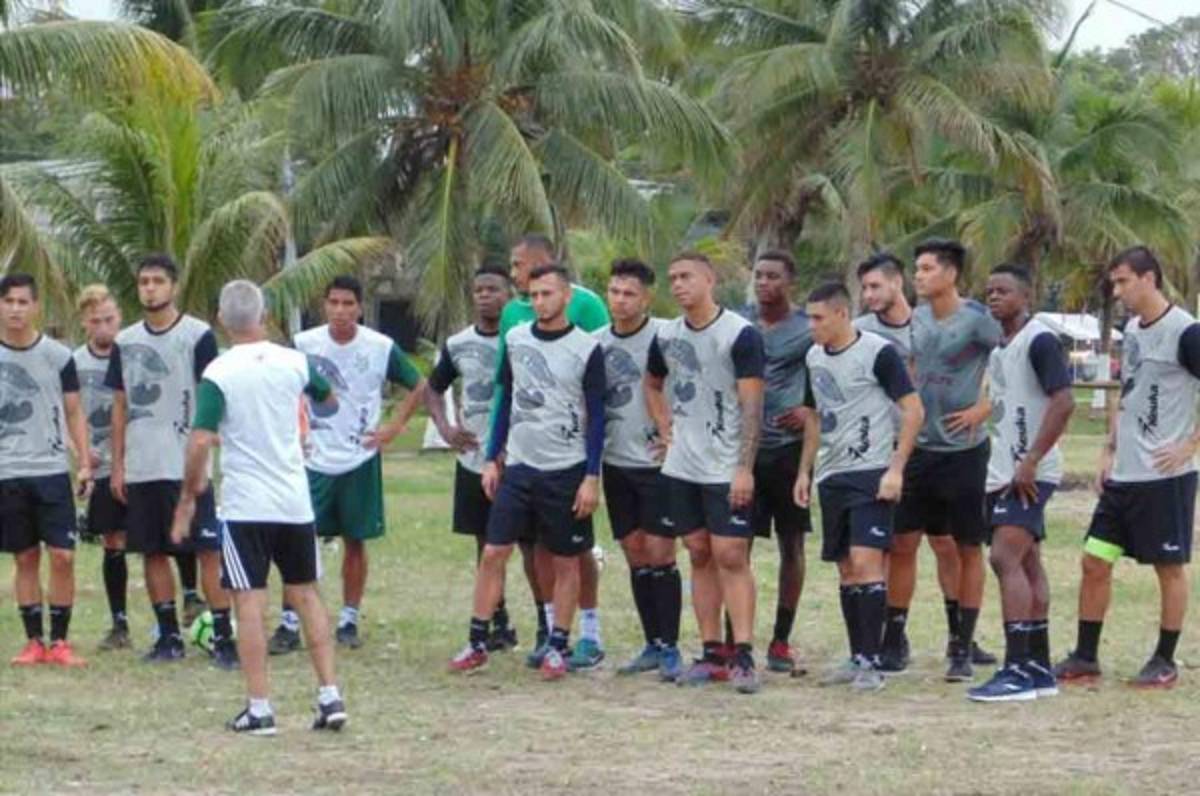 Platense a su primer fogueo de pretemporada en Cofradía