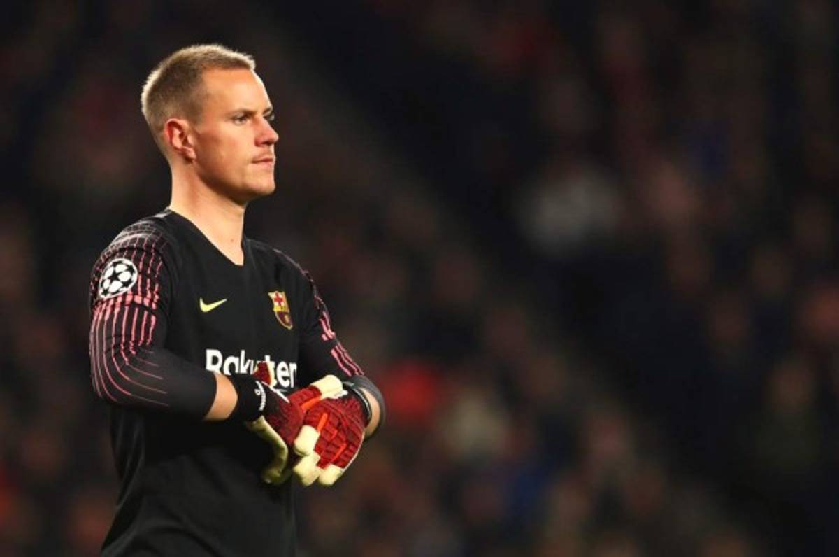 Ter Stegen, baja para la final de Copa por unas molestias en la rodilla