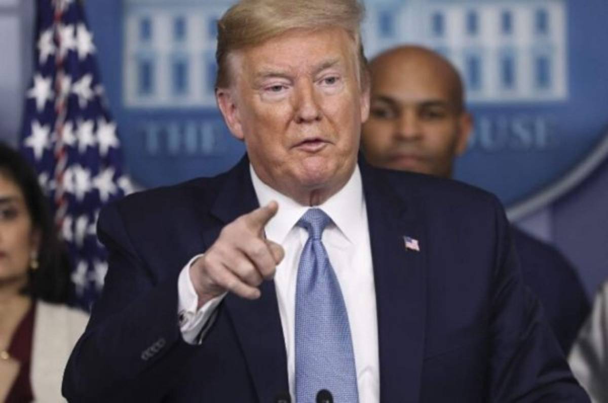 Donald Trump amenaza con desplegar el ejército si continúan los disturbios en EEUU