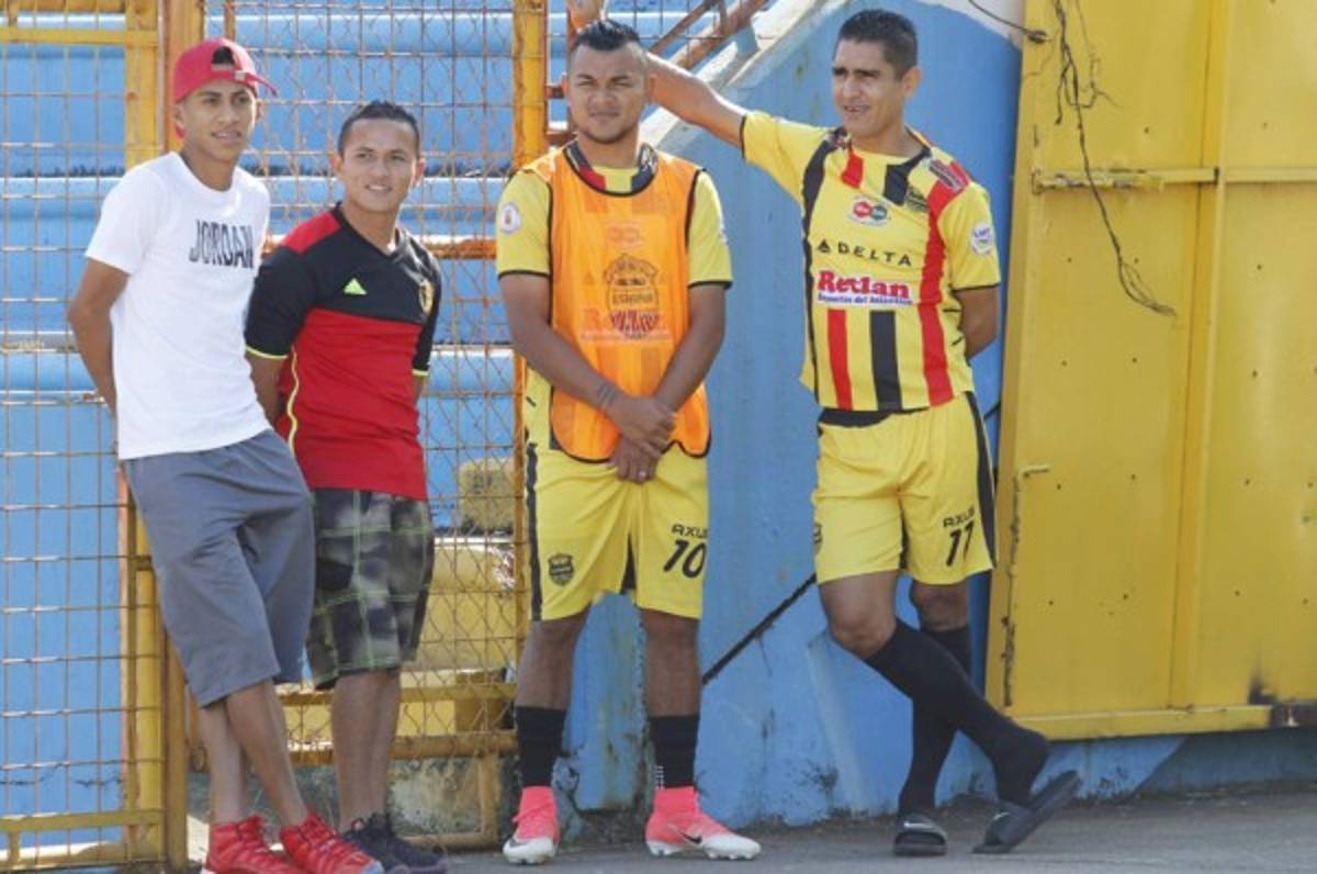 Real España sigue a la espera que le aseguren policías para jugar ante Marathón