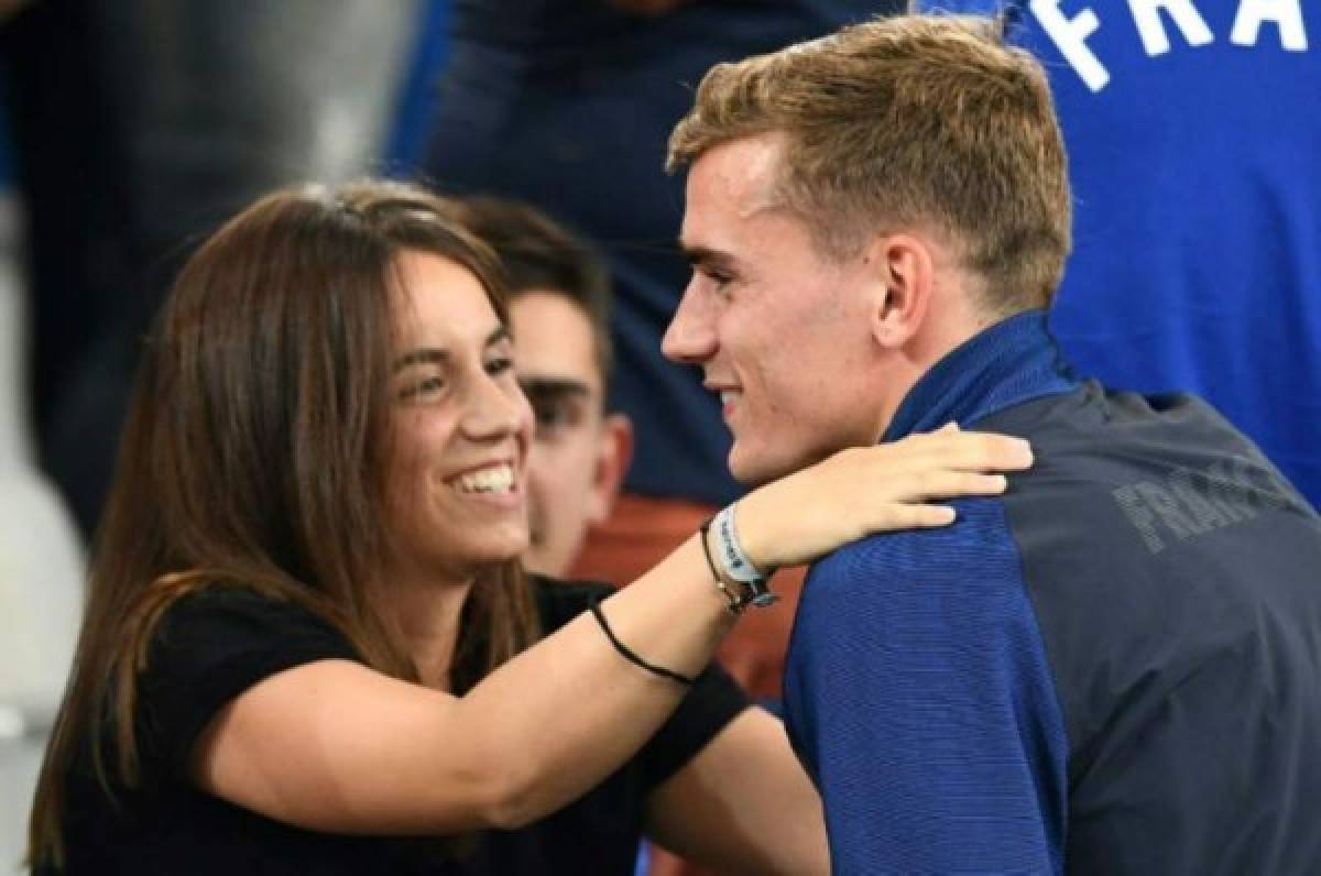 Antoine Griezmann y su mujer encienden las alarmas y apuntan a vivir en Barcelona a partir de junio de este año.