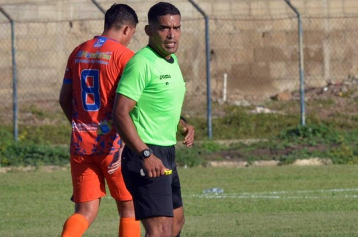 Se confirma el árbitro para el clásico Real España vs. Olimpia que abrirá la jornada 12 en Honduras