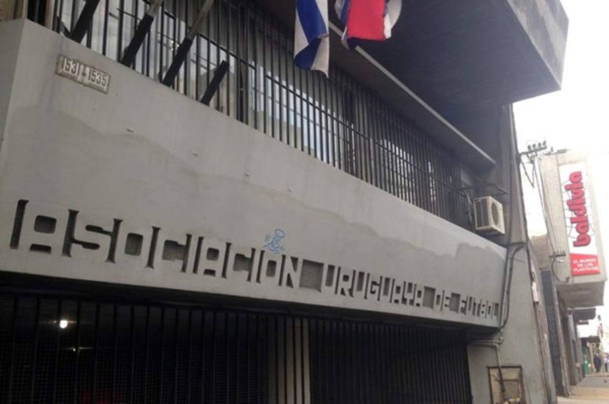 FIFA interviene a la Asociación Uruguaya de Fútbol hasta febrero de 2019