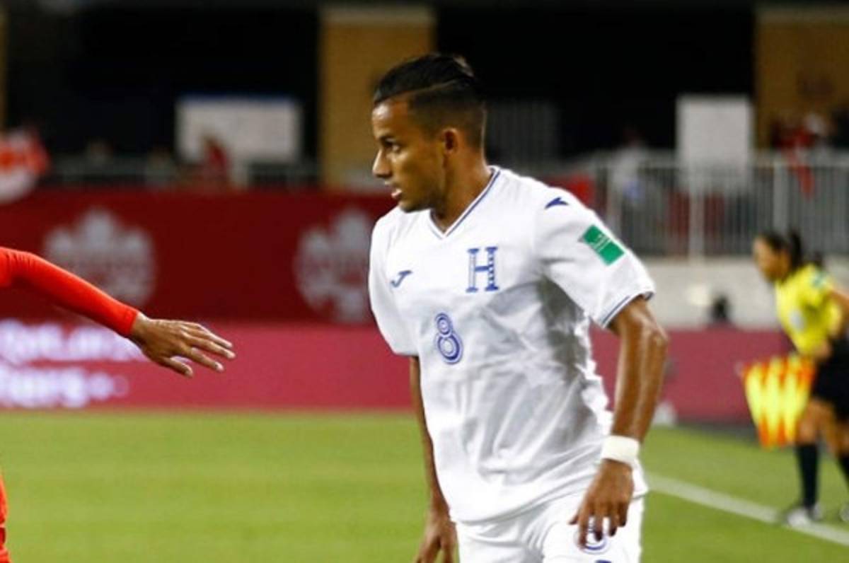 ¡OFICIAL! Fabián Coito manda nueve cambios en la alineación de Honduras ante El Salvador