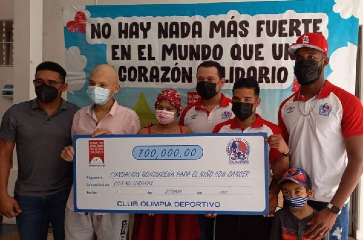 Olimpia dona el dinero que recibió en Surinam de parte de Ronnie Brunswijk para lucha contra el cáncer