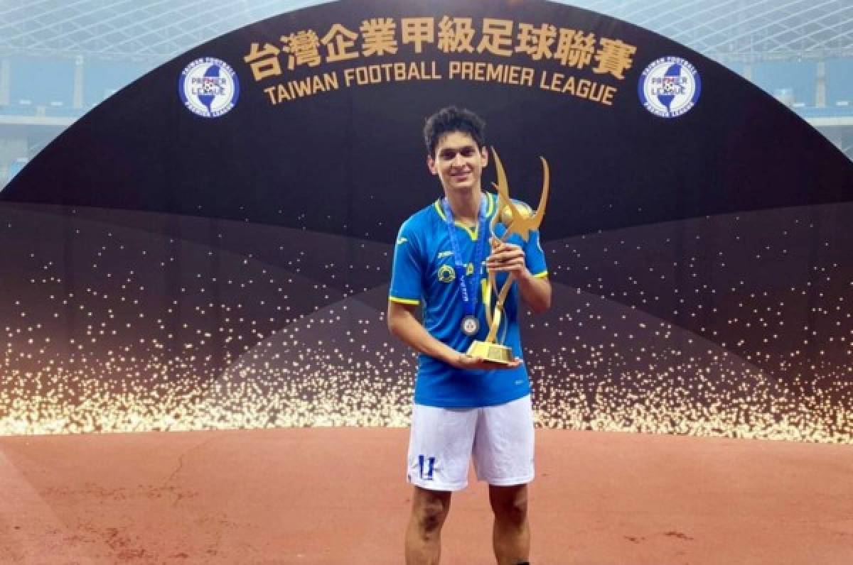 ¡Hondureño se consagra tricampeón en el fútbol de Taiwán!