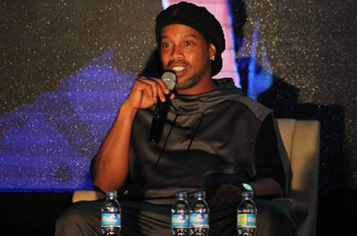 Ronaldinho: ''Yo decidí irme del Barcelona y no me arrepiento de nada''