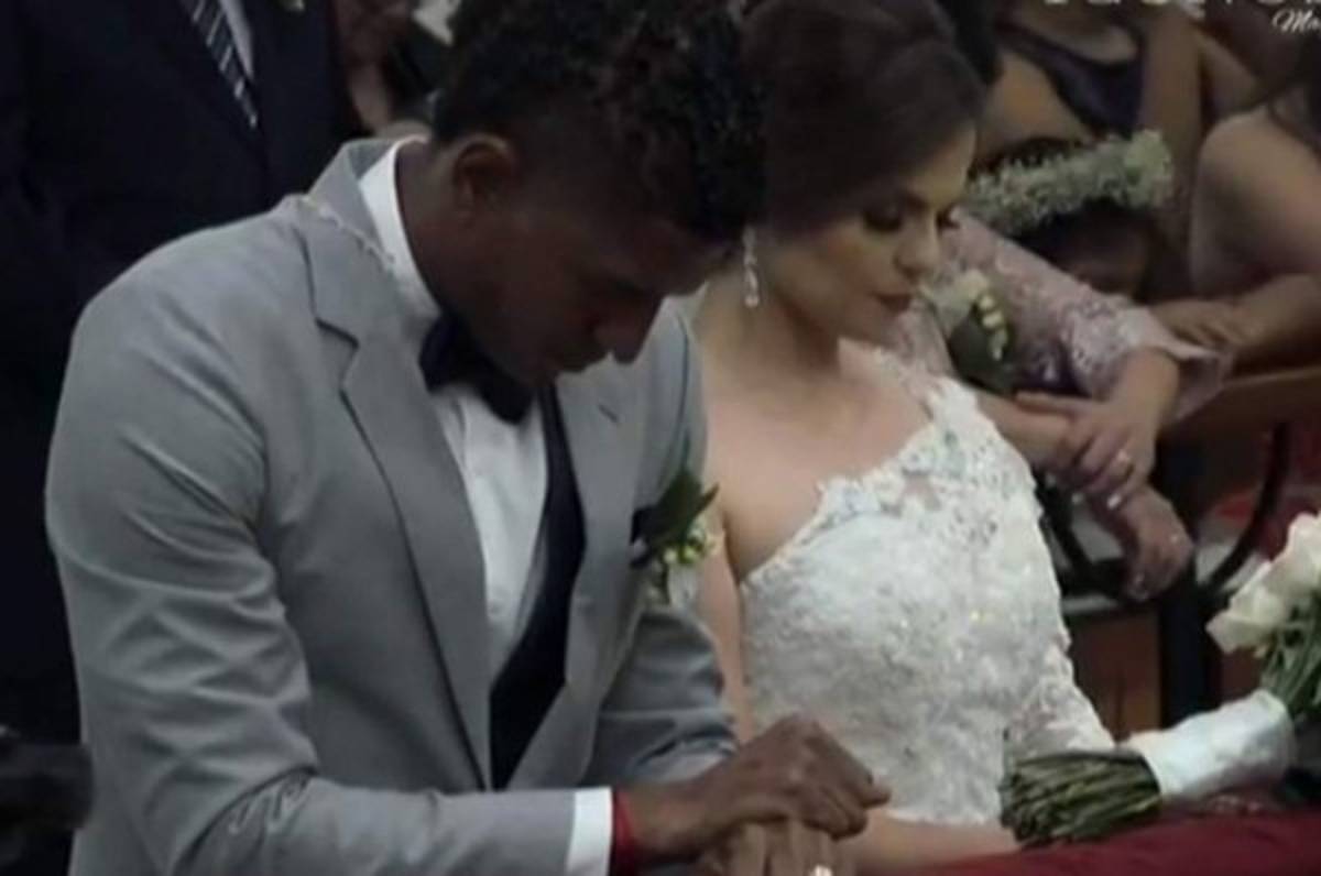 En la intimidad: Así fue la boda eclesiástica entre Carlo Costly y Tita Torres
