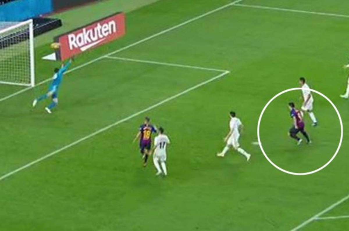 El cabezazo mortal de Luis Suárez para anotar golazo a Thibaut Courtois