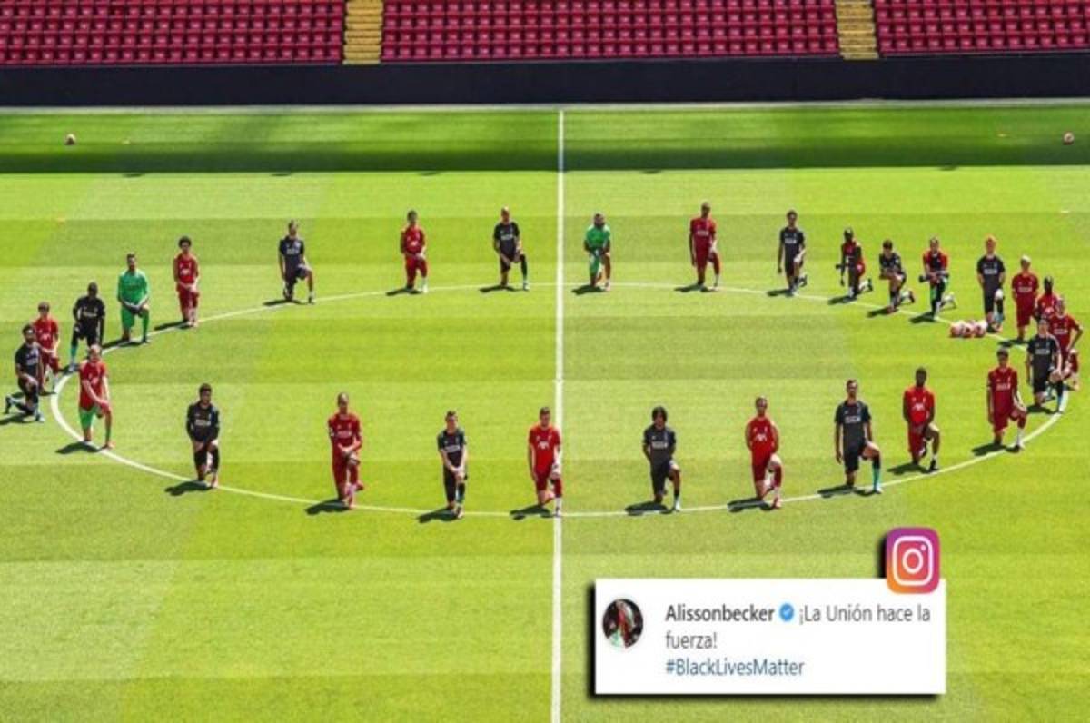 ¡La imagen del día! El Liverpool se solidariza con manifestantes en caso Floyd