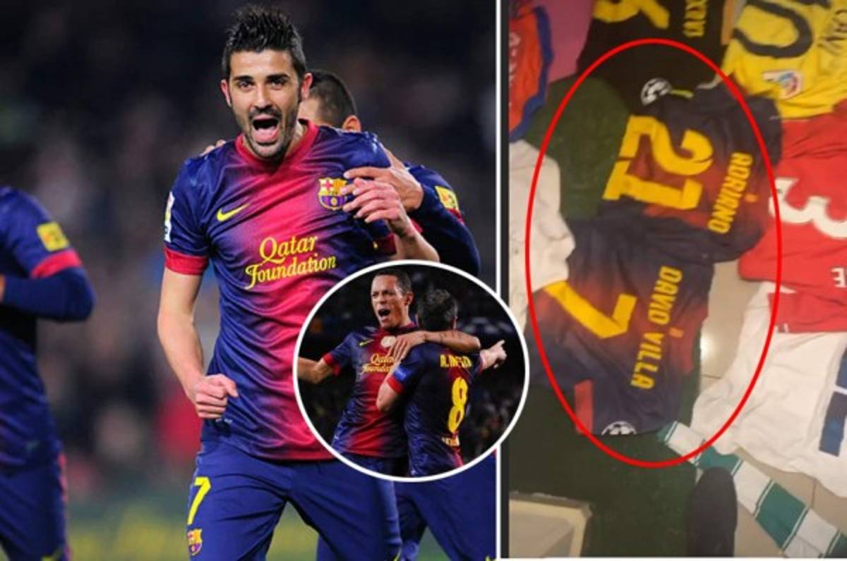 ¡Solos cracks! Emilio Izaguirre muestra su impresionante colección de camisetas