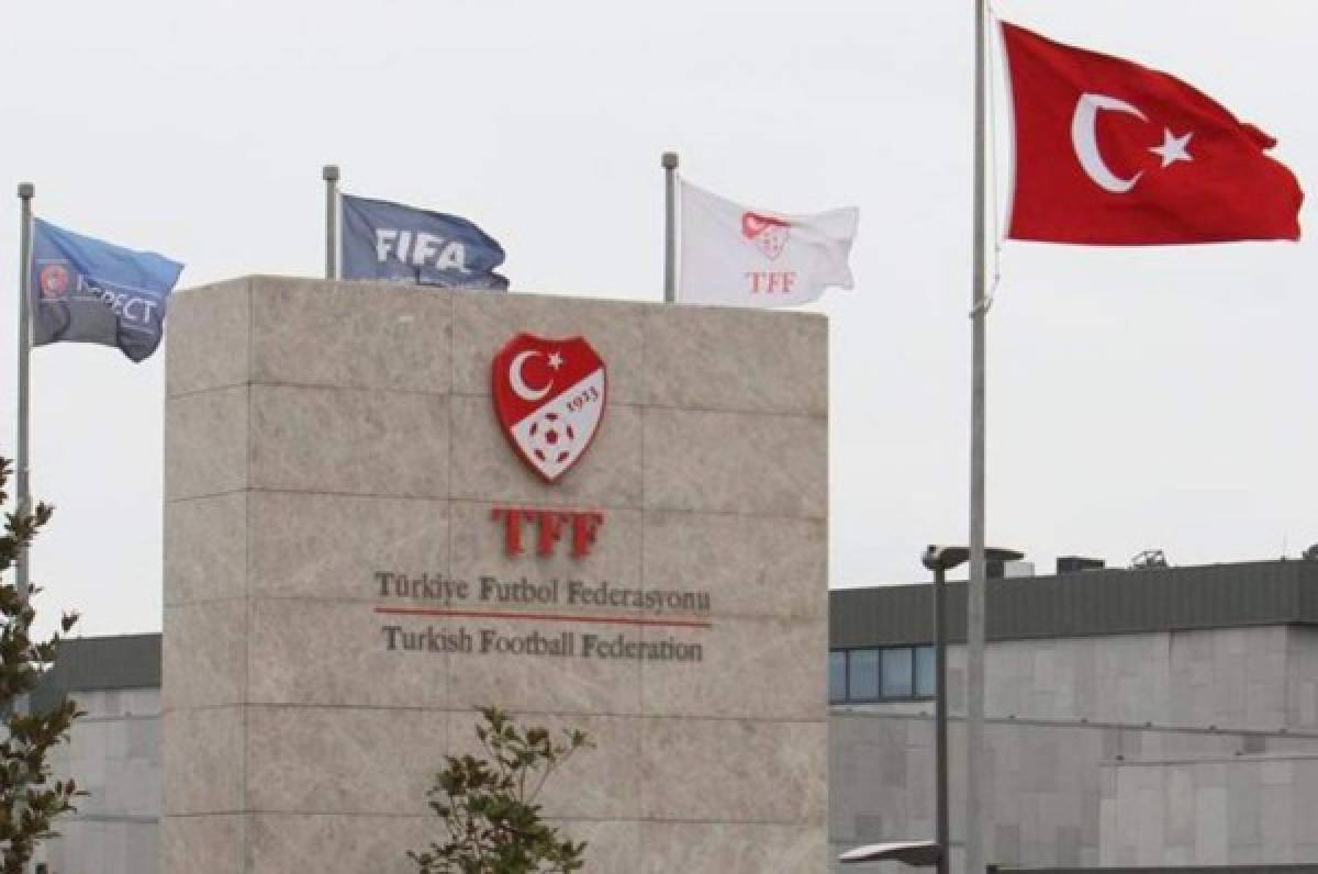 Federación turca de fútbol decide suspender el campeonato por coronavirus