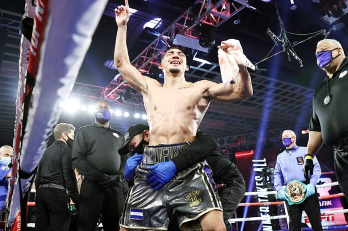 Teófimo López tras el triunfo sobre Lomachenko: 'Esto es para toda Honduras, para todos mis latinos”
