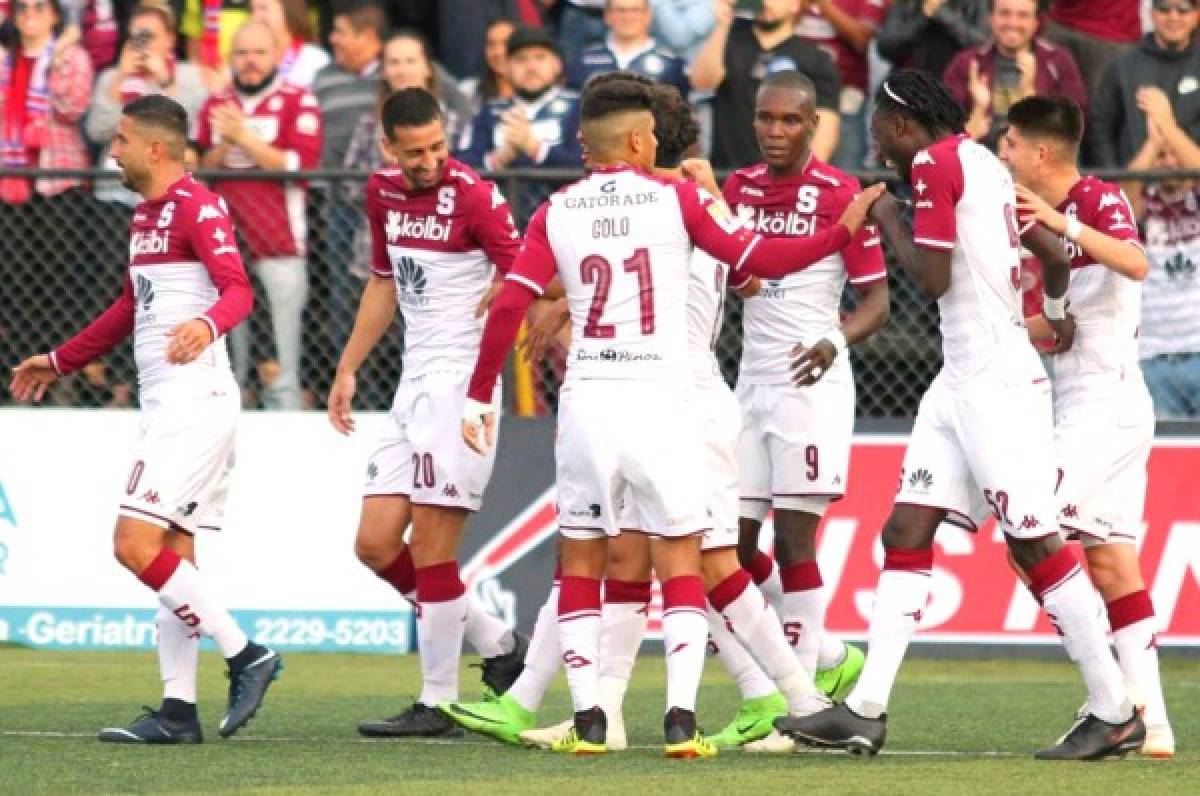 'Paté' Centeno y Saprissa siguen pasando la escoba y dan de baja a cuatro jugadores más