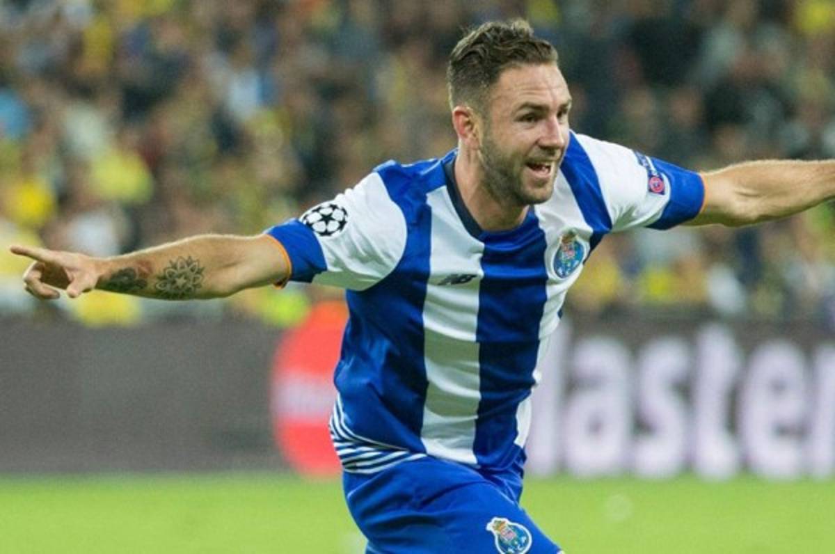 Los grandes legionarios a seguir en el duelo eliminatorio México - Costa Rica