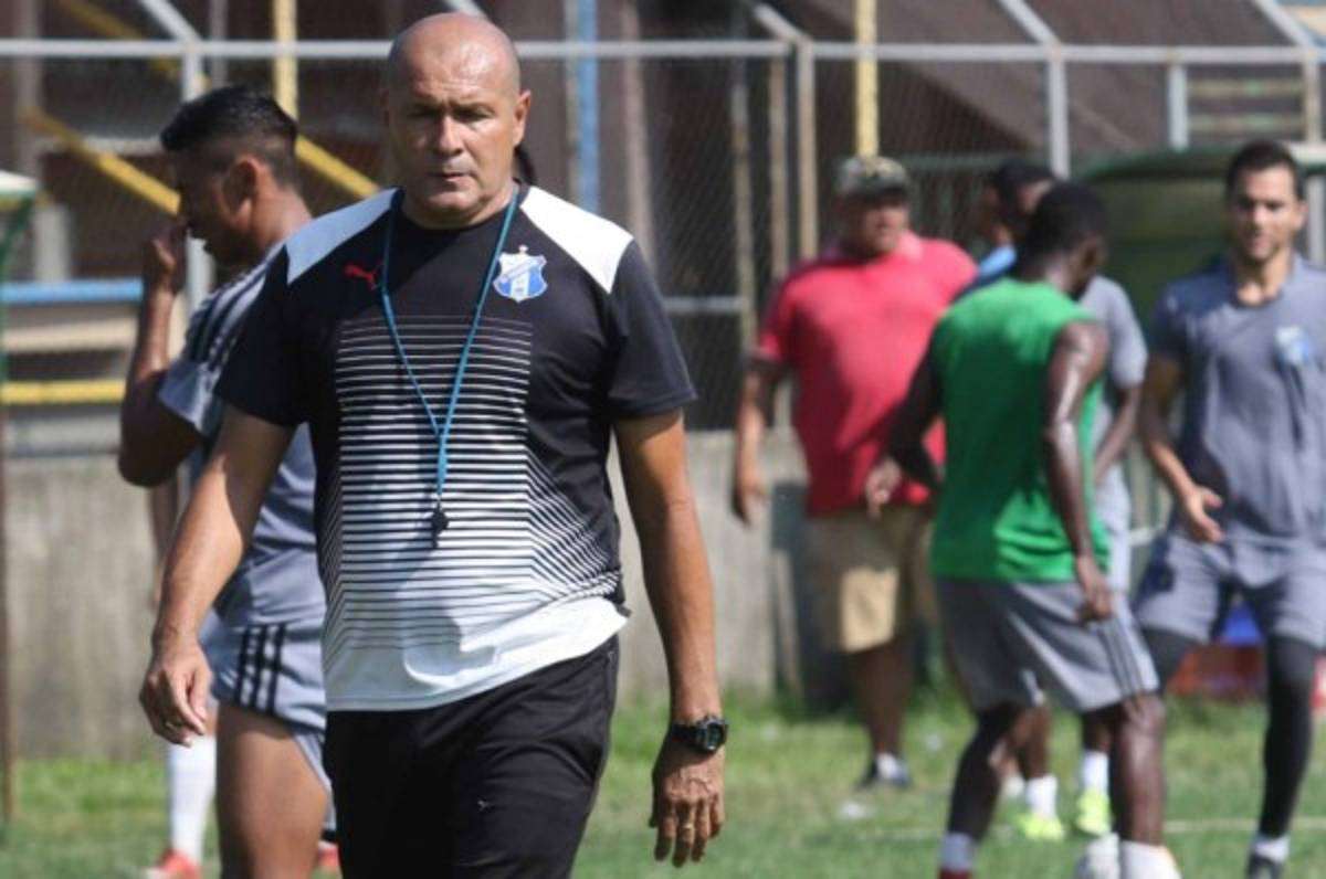 ¡Sorpresa! Olimpia y Real España quieren a Wilmer Cruz