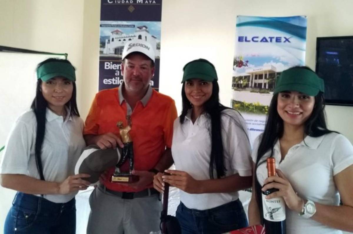 Geoffry Schacher se quedó con el Osovi Open de Golf