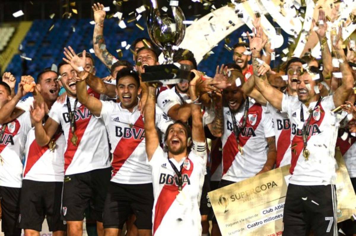 River Plate somete a Boca y conquista Supercopa Argentina