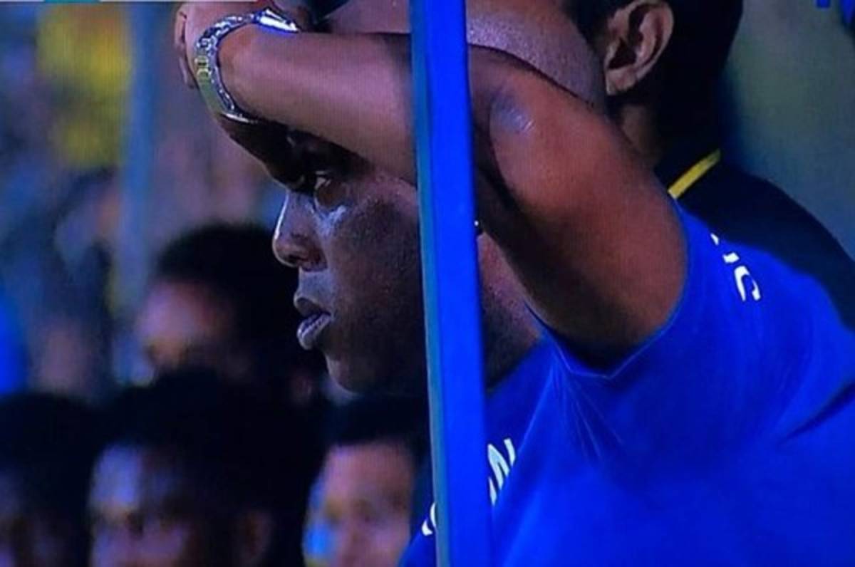 La tristeza del Real España, el enojo de Medford y el abrazo de 'Buba' López