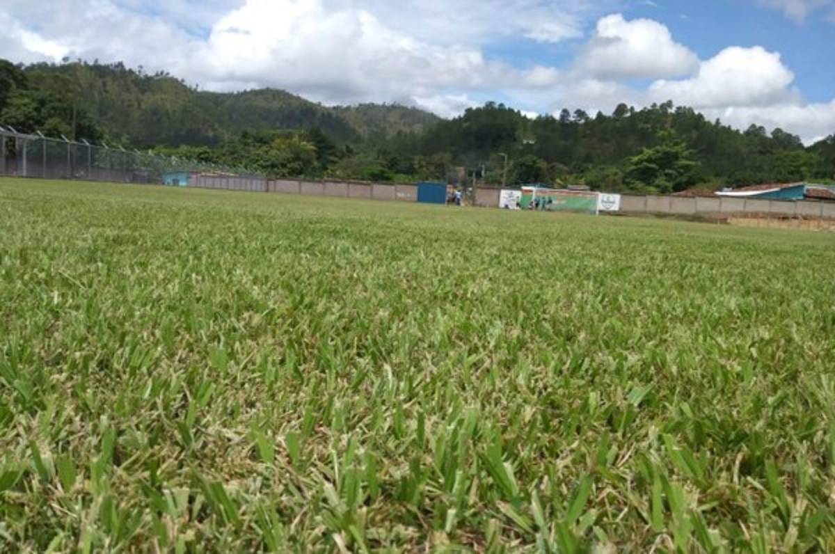 ¡Es una belleza! Conoce el nuevo estadio Municipal de Salamá, Olancho
