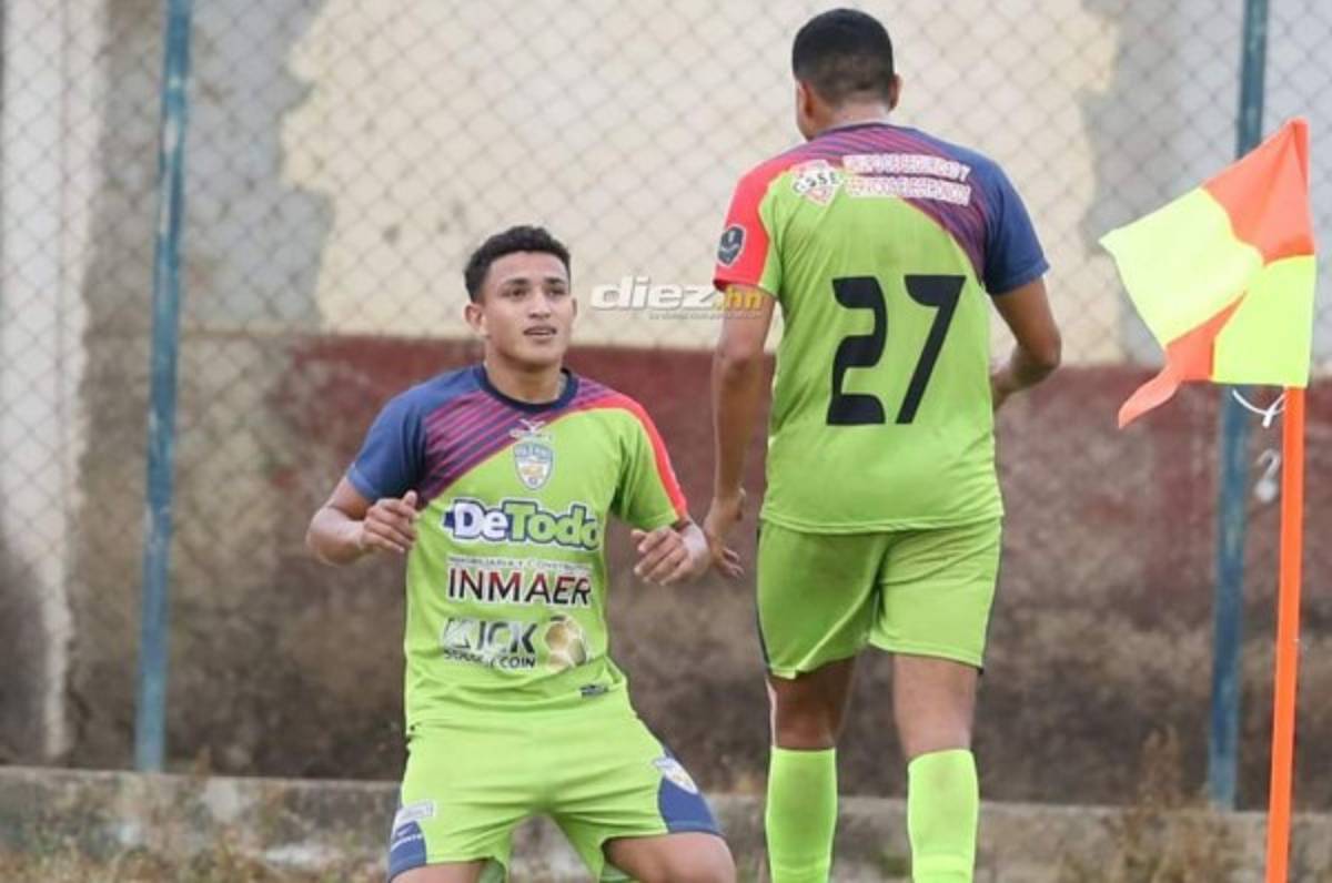 Fichajes: Roger Rojas regresa a Costa Rica, Troglio con inminente fichaje y Beckeles es noticia