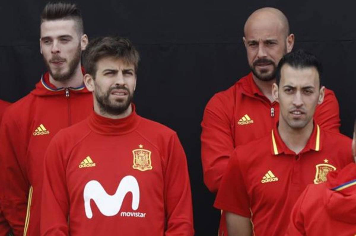Busquets sobre los silbidos a Piqué: 'Mejor centrarnos en Macedonia'