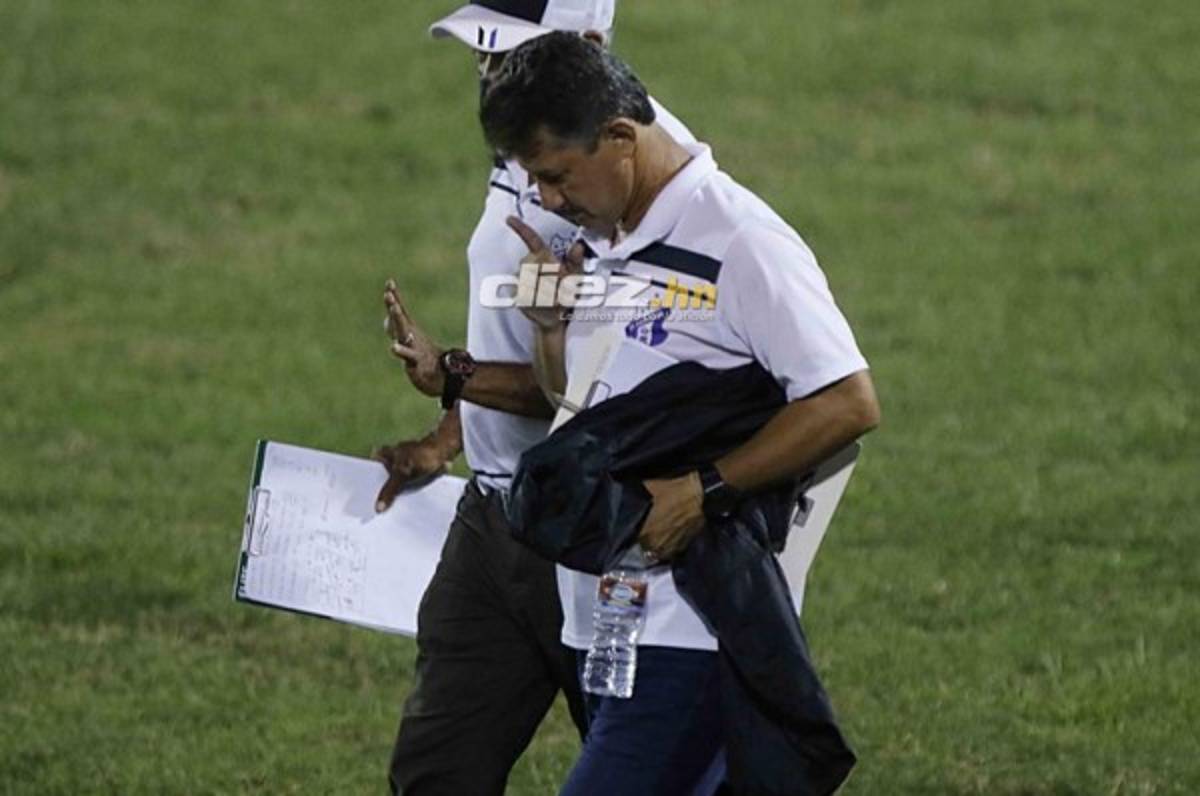 Mauro Reyes renuncia a su cargo tras la derrota ante Real España: 'Me da vergüenza esto'