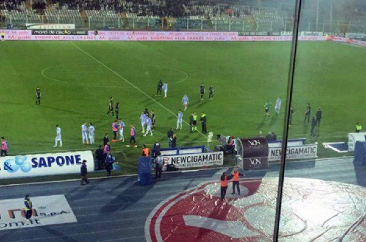 Italia sufre dos terremotos en medio del partido Pescara-Atalanta