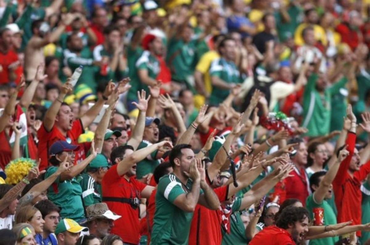 México promete donar recursos a educación si afición contiene grito de 'ehh pu..'