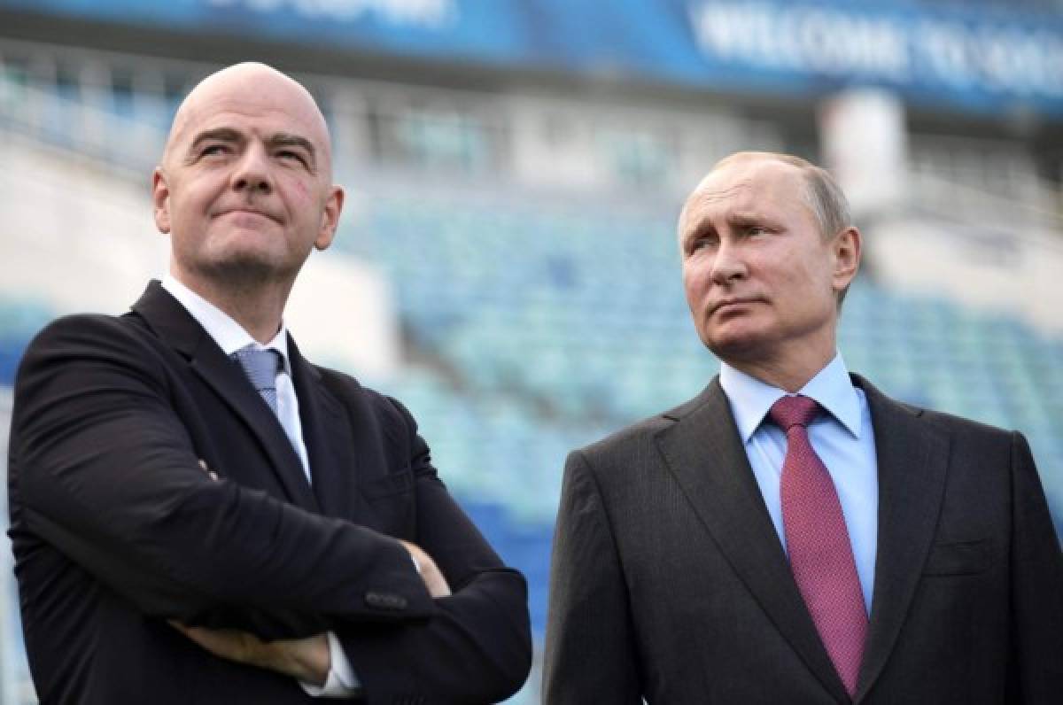 Putin le dice a Infantino que todo está 'listo' para el Mundial