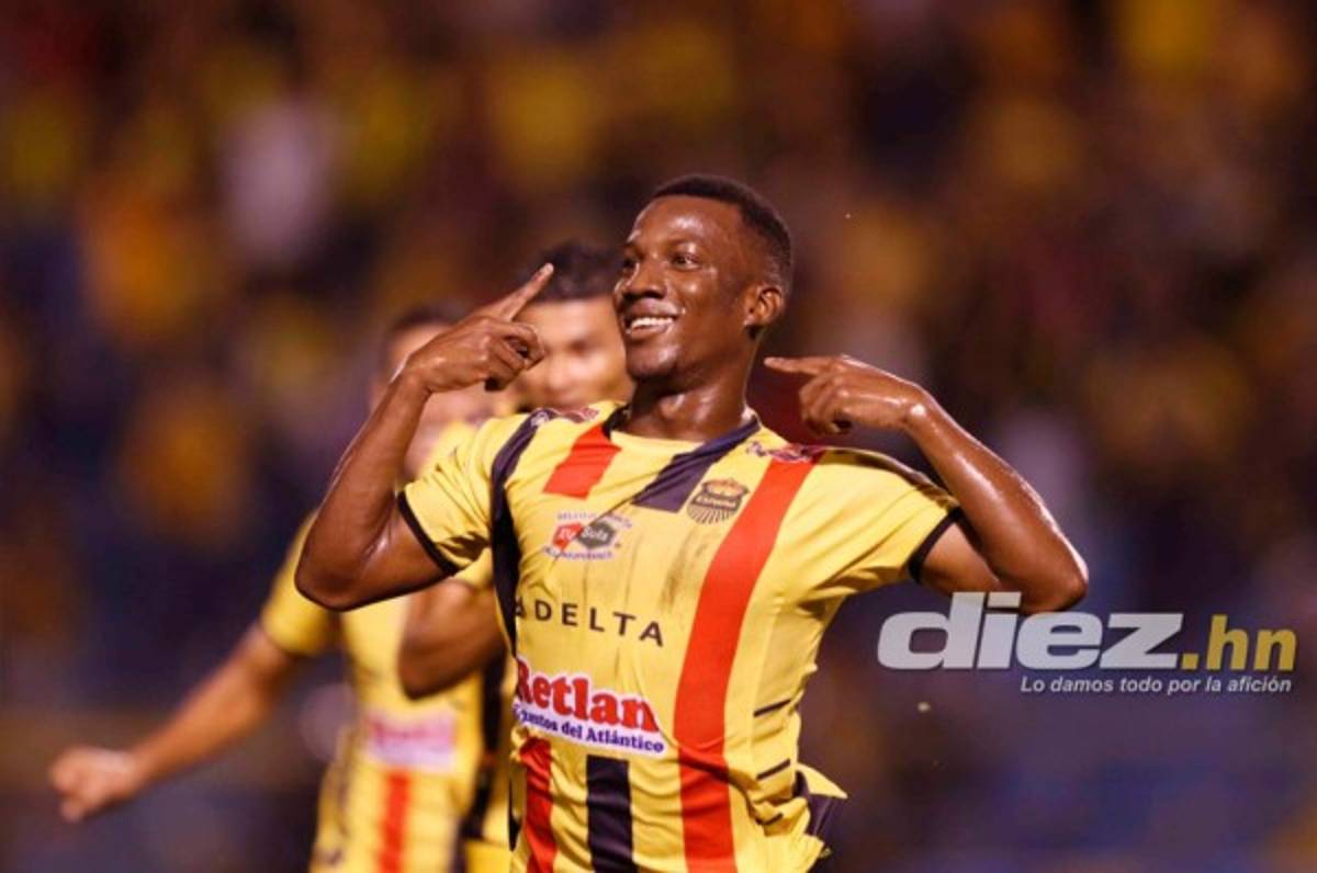 Darixon Vuelto se une a los jugadores jóvenes que han anotado en finales