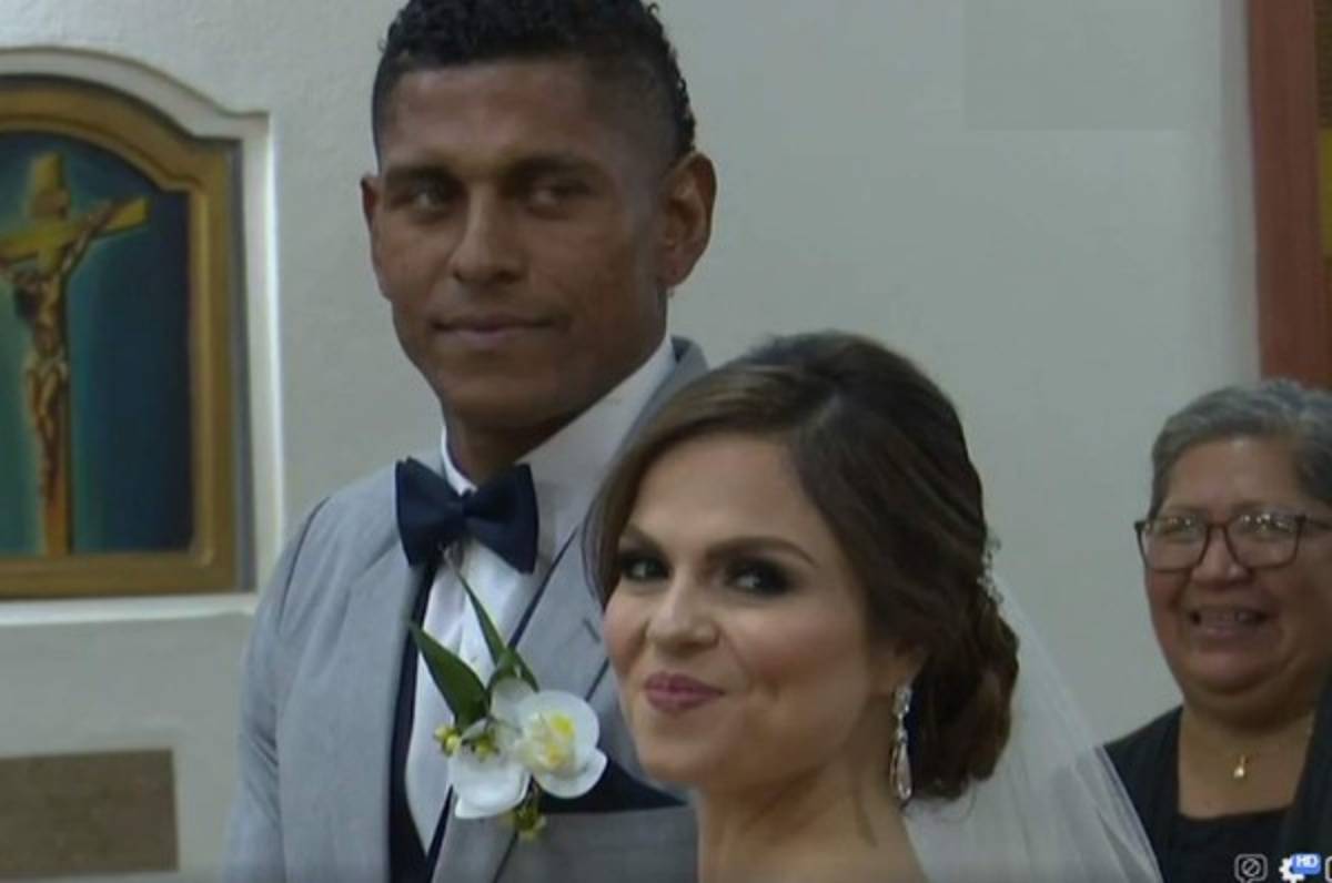 En la intimidad: Así fue la boda eclesiástica entre Carlo Costly y Tita Torres