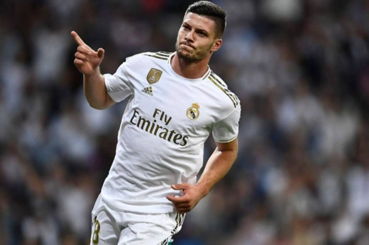 Newcastle se suma a los clubes que quieren a Luka Jovic en la Premier League