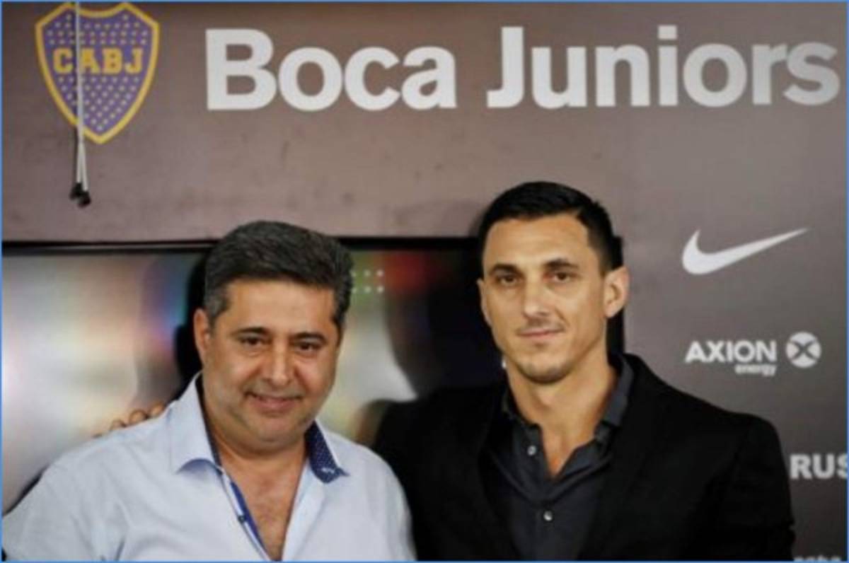 Burdisso asume como director deportivo del argentino Boca Juniors