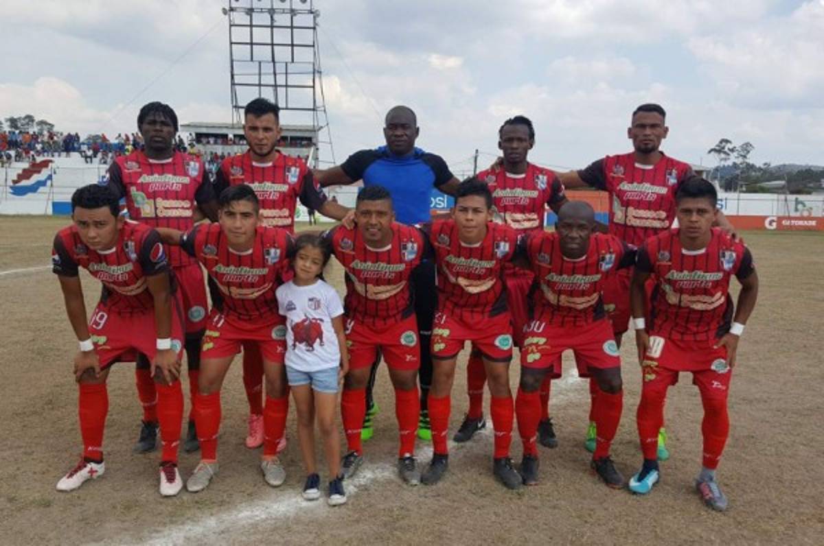 Deportes Savio da un golpe de autoridad en la Liga Ascenso y el Brasilia salva categoría