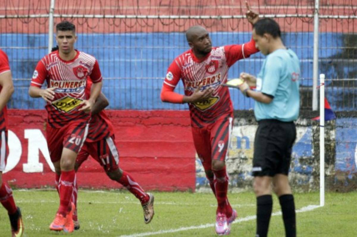 Jerry Palacios anota primer gol del Clausura e iguala marca de Quioto y Pompilio Cacho