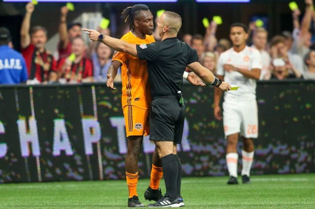 Houston apela ante la MLS para que le quiten segunda amarilla a Alberth Elis y que juegue ante Galaxy