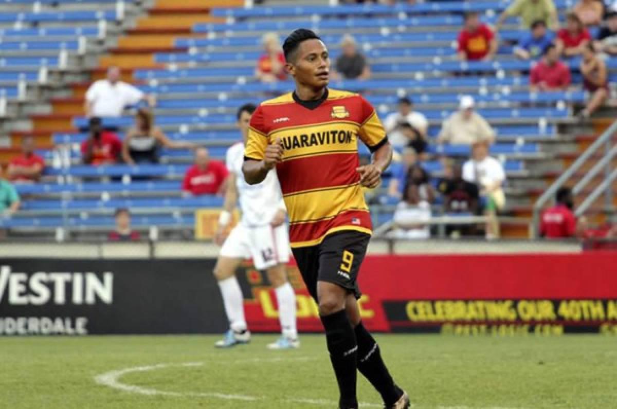 Roger Espinoza sale del retiro: ¡16 grandes futbolistas hondureños que desempolvaron los tacos y volvieron al fútbol!