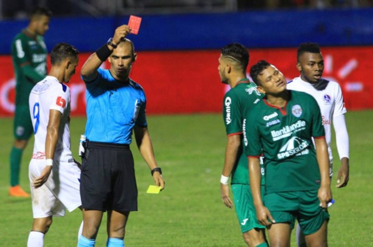 Marathón, el equipo con más expulsiones en el torneo Apertura-2018